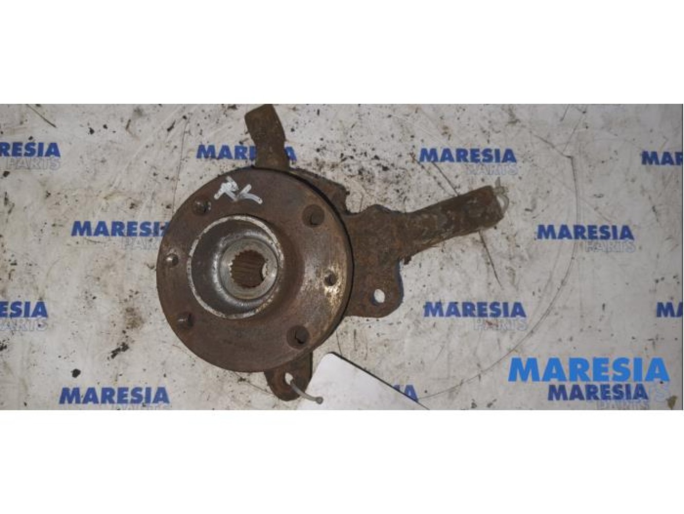 Renault - Kangoo - Knuckle, front right