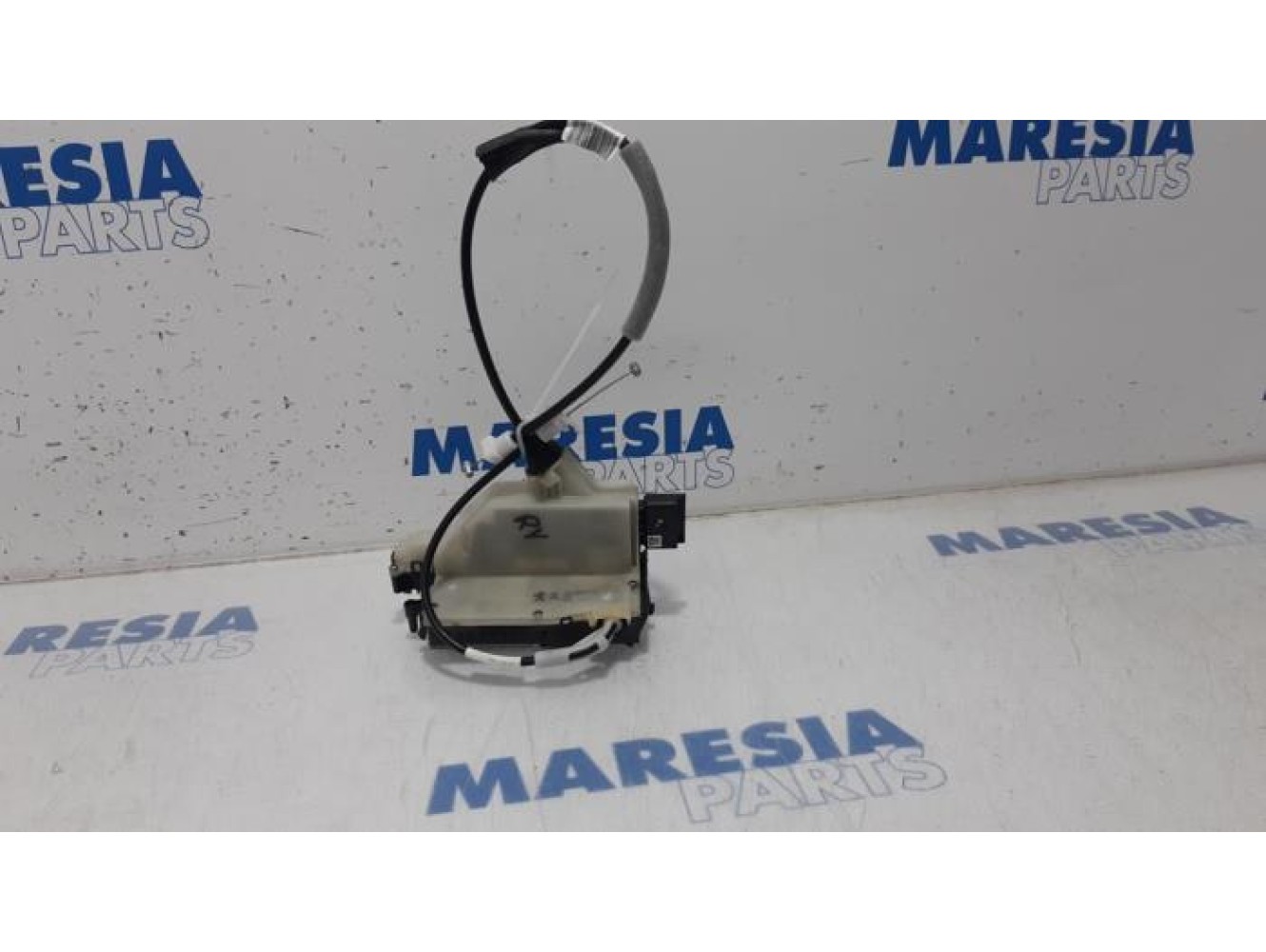 Peugeot - 208 - Front door lock mechanism 4-door, right