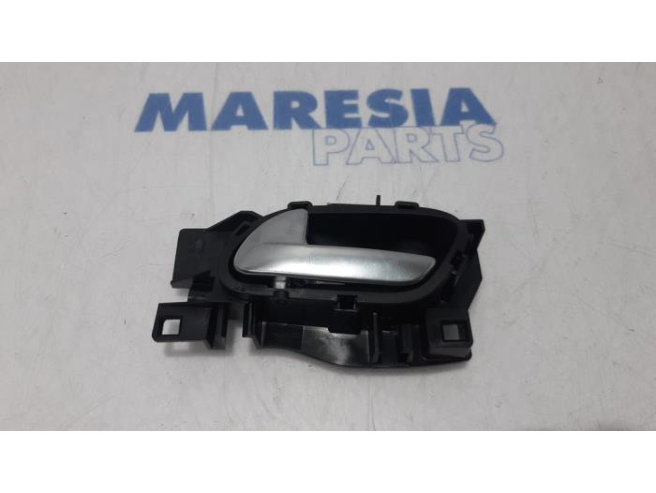 Peugeot - 208 - Door handle 4-door, front left
