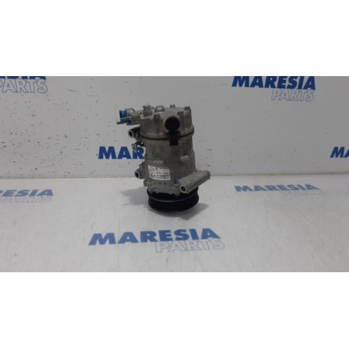 Peugeot - 208 - Air conditioning pump
