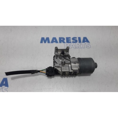 Peugeot - 208 - Front wiper motor