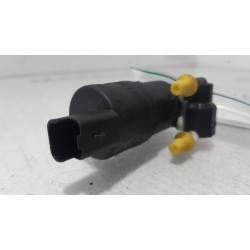 Peugeot - 208 - Scheibensprüherpumpe vorne