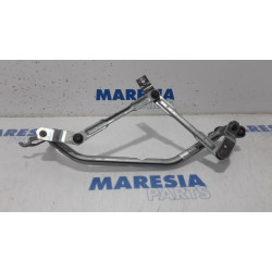 Peugeot - 208 - Wiper mechanism