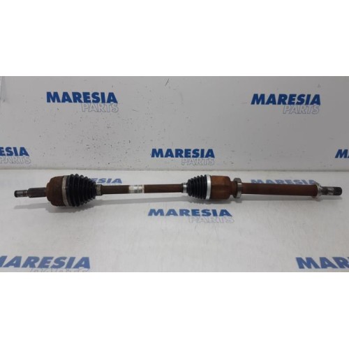 Renault - Megane - Front drive shaft, right