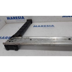 Renault - Megane - Radiator bar