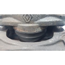 Renault - Megane - Front brake calliper, right