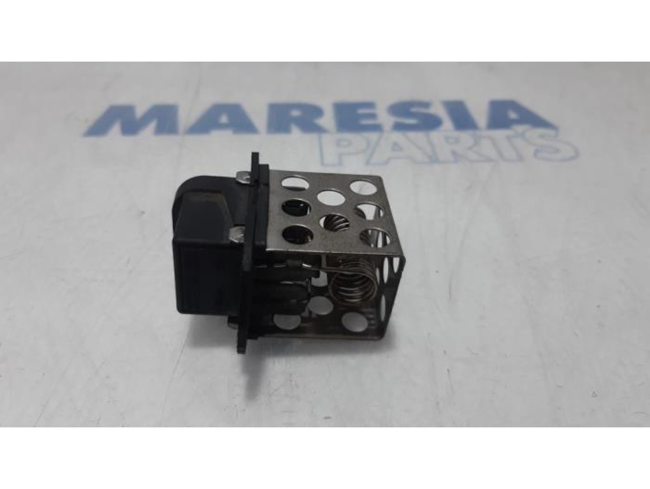 Renault - Megane - Cooling fan resistor