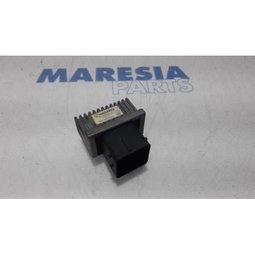 Renault - Megane - Glow plug relay