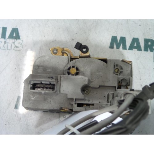 Peugeot - 307 - Door lock mechanism 4-door, front left