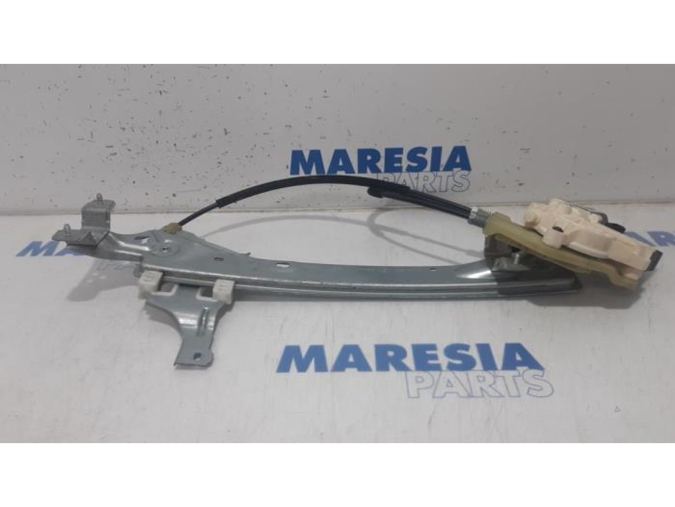 Renault - Megane - Rear door window mechanism 4-door, left