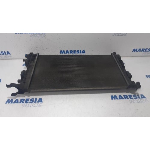Renault - Megane - Radiator