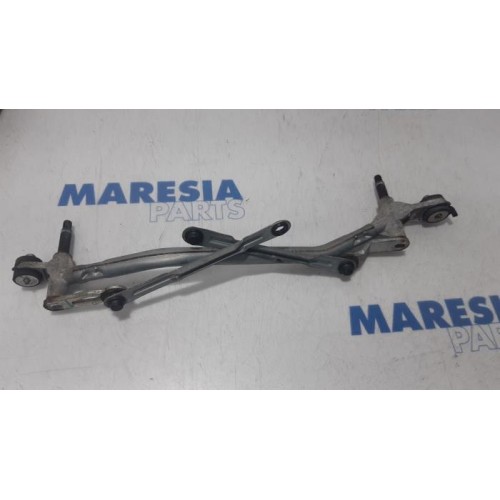 Citroen - DS3 - Wiper mechanism