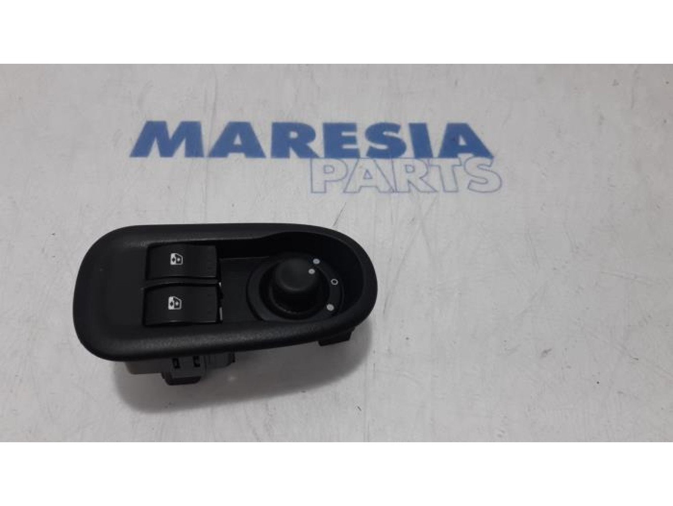 Renault - Kangoo - Electric window switch