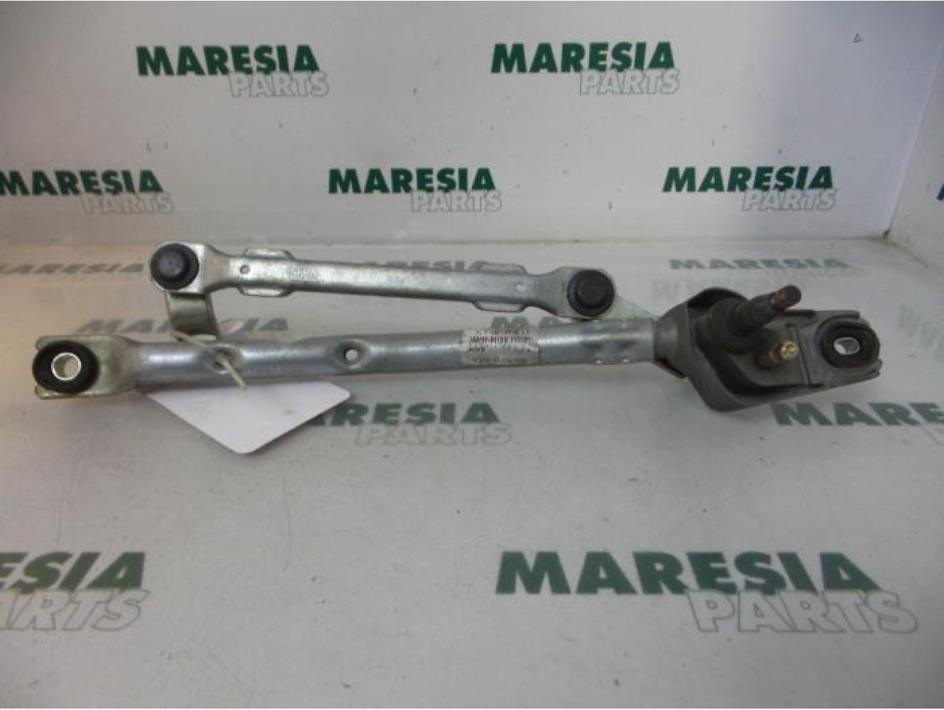 Peugeot - 107 - Wiper mechanism