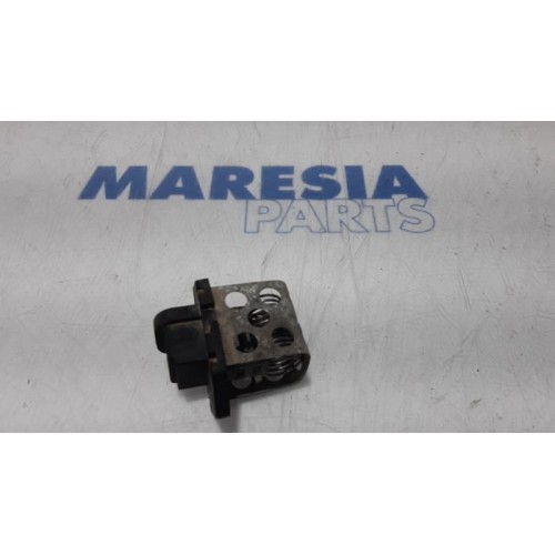 Renault - Kangoo - Cooling fan resistor