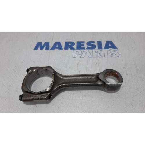 Alfa Romeo - 159 - Connecting rod