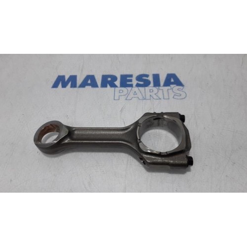 Alfa Romeo - 159 - Connecting rod