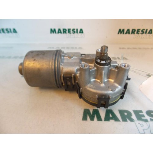 Peugeot - 206 - Front wiper motor