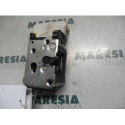 Fiat - Punto - Rear door mechanism 4-door, right