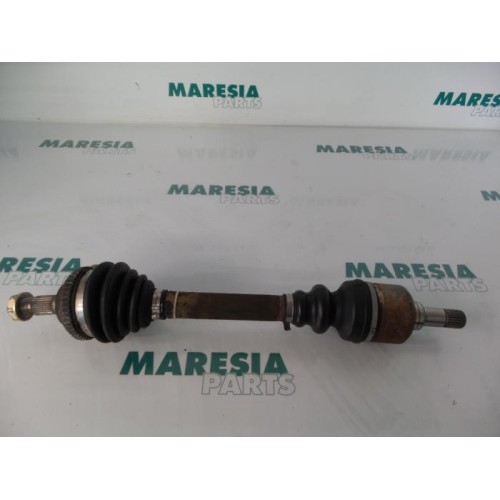 Peugeot - 206 - Aandrijfas links-voor