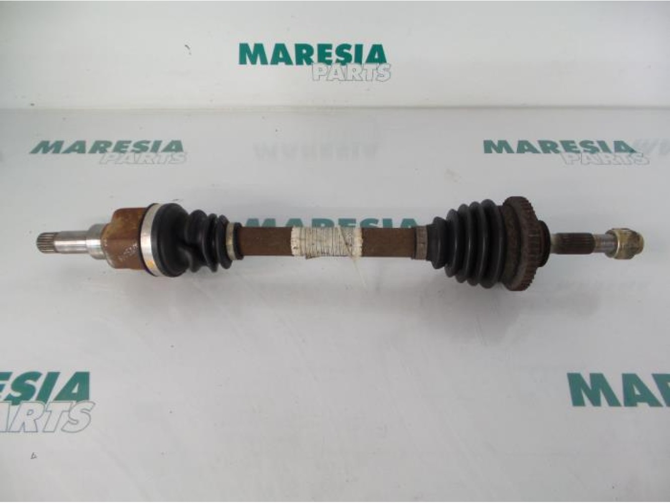 Peugeot - 206 - Aandrijfas links-voor