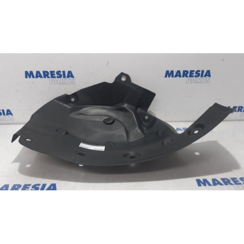 Renault - Kangoo - Wheel arch liner
