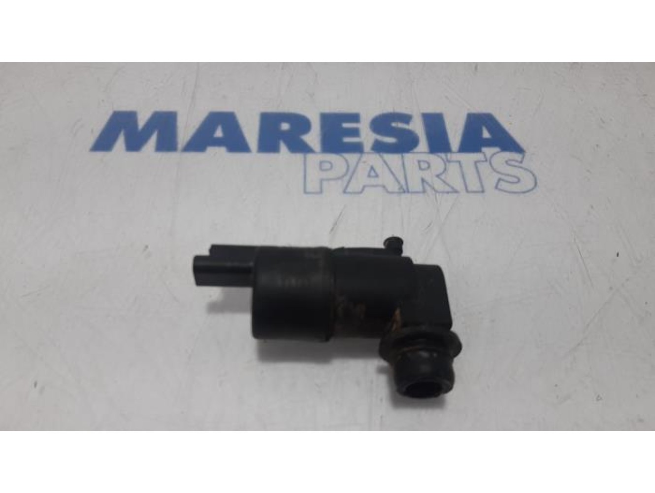 Renault - Kangoo - Front windscreen washer jet