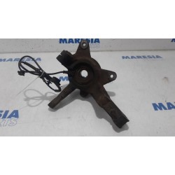 Renault - Kangoo - Knuckle, front right