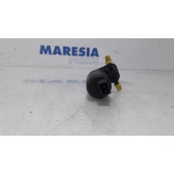 Fiat - Croma - Scheibensprüherpumpe vorne