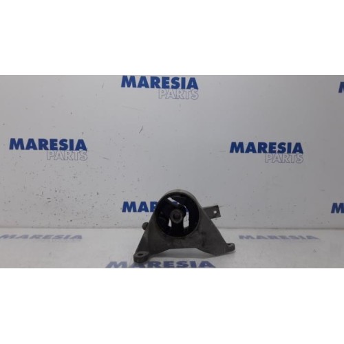 Fiat - Croma - Engine mount