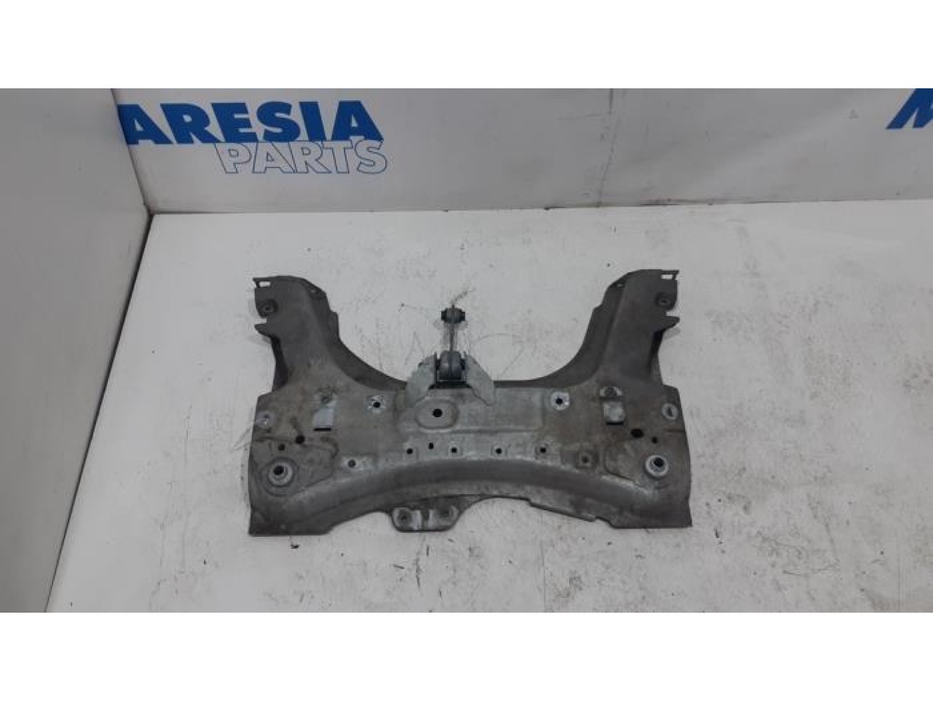 Renault - Clio - Subframe