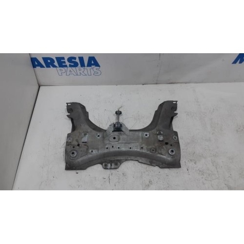 Renault - Clio - Subframe