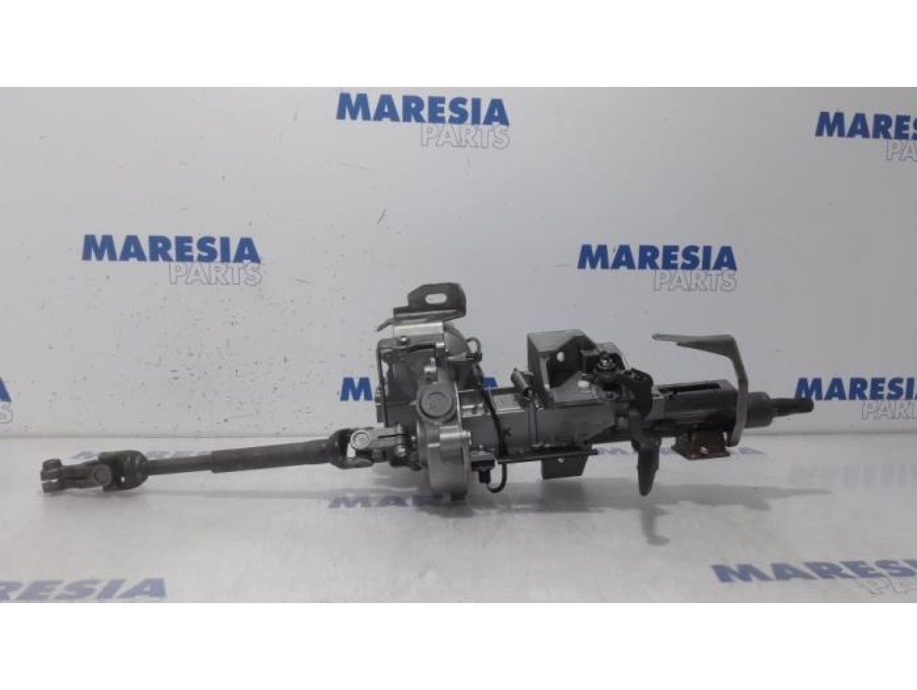Renault - Clio - Steering column housing