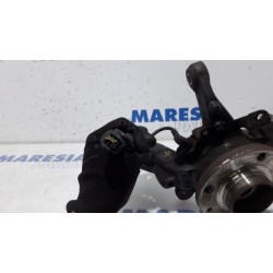 Renault - Clio - Knuckle, front left
