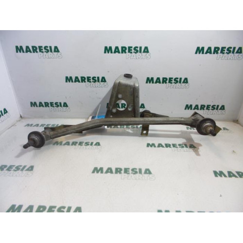 Peugeot - 206 - Wiper mechanism