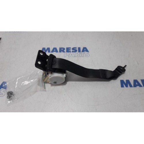 Fiat - Croma - Rear seatbelt, right