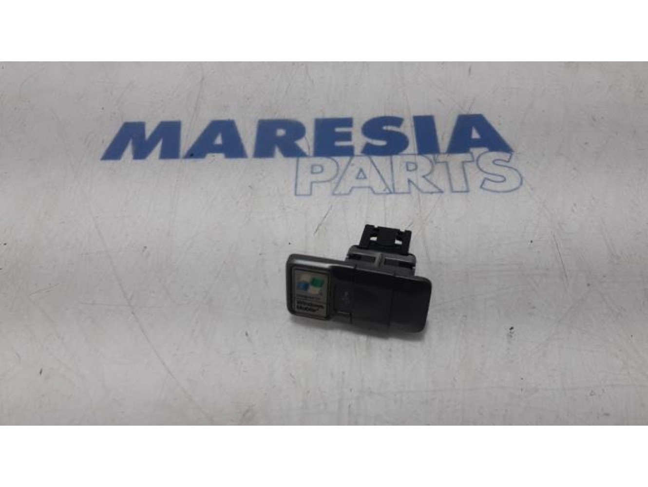 Fiat - Croma - AUX/USB aansluiting