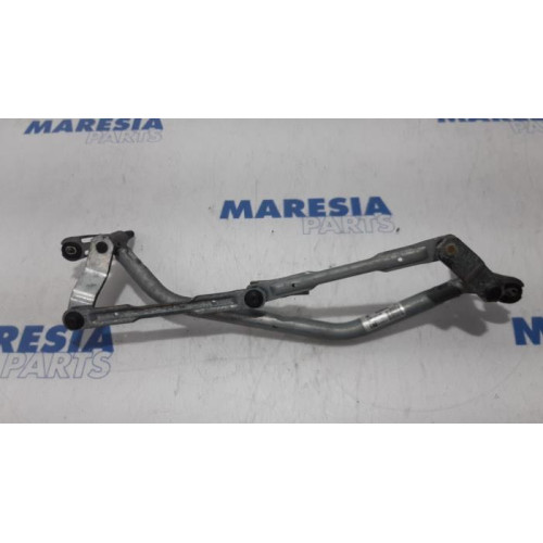 Peugeot - 207 - Wiper mechanism