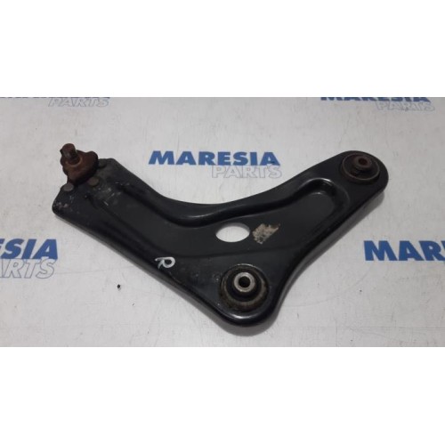 Peugeot - 207 - Front wishbone, right