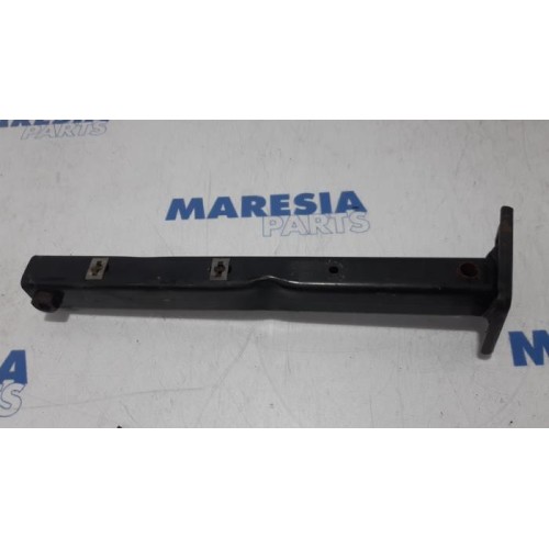 Peugeot - 207 - Subframe