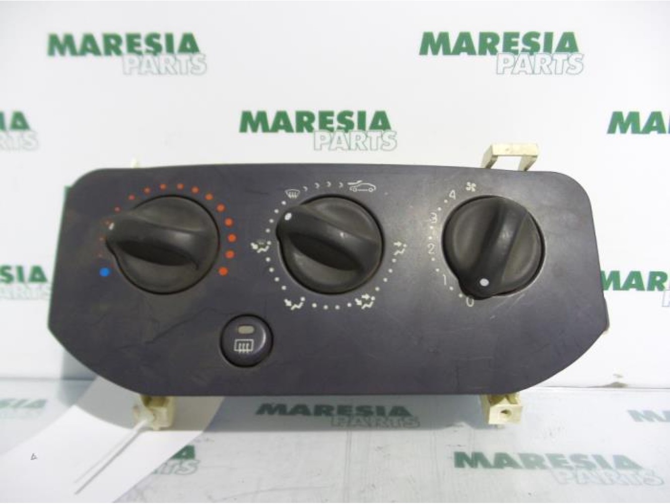 Renault - Clio - Heater control panel