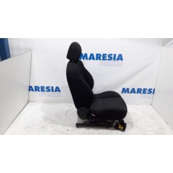 Peugeot - 207 - Sitz links