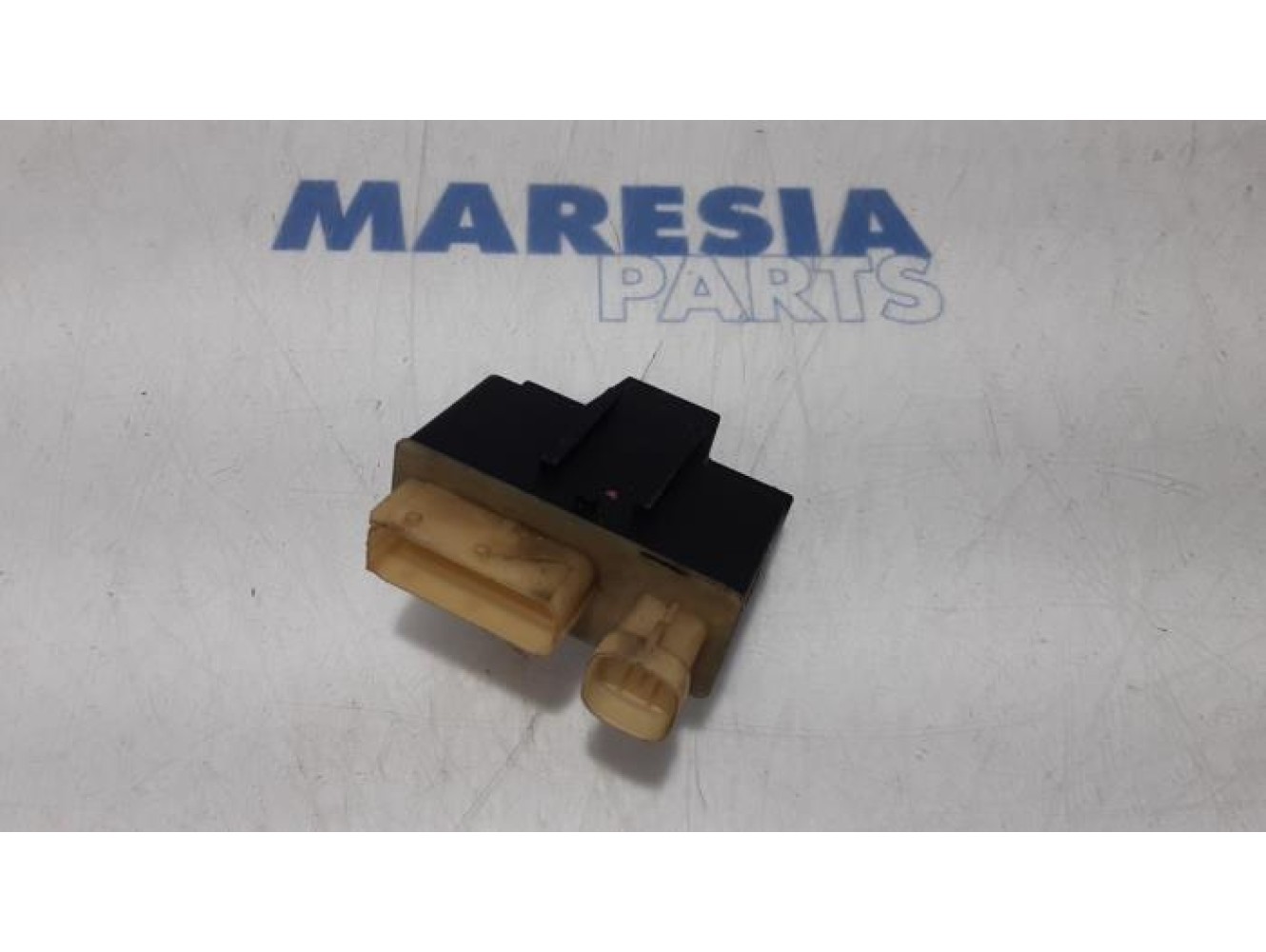 Citroen - DS3 - Glow plug relay