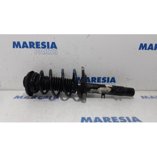 Citroen - DS3 - Front shock absorber rod, right