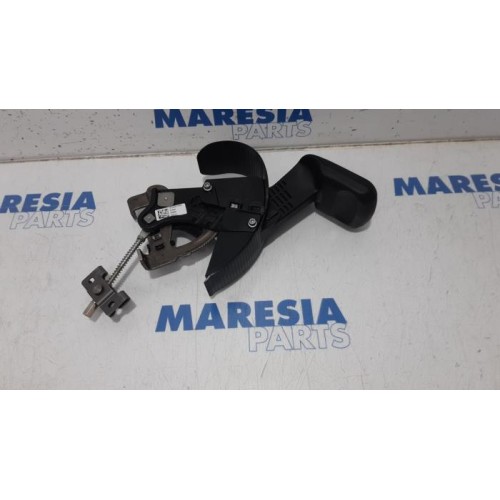 Fiat - Panda - Parking brake lever
