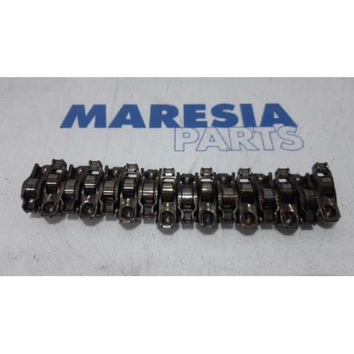 Peugeot - 208 - Rocker arm