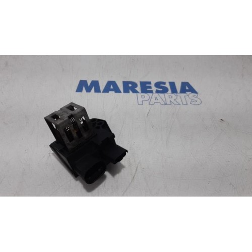 Citroen - DS3 - Cooling fan resistor