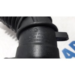 Renault - Clio - Intercooler hose