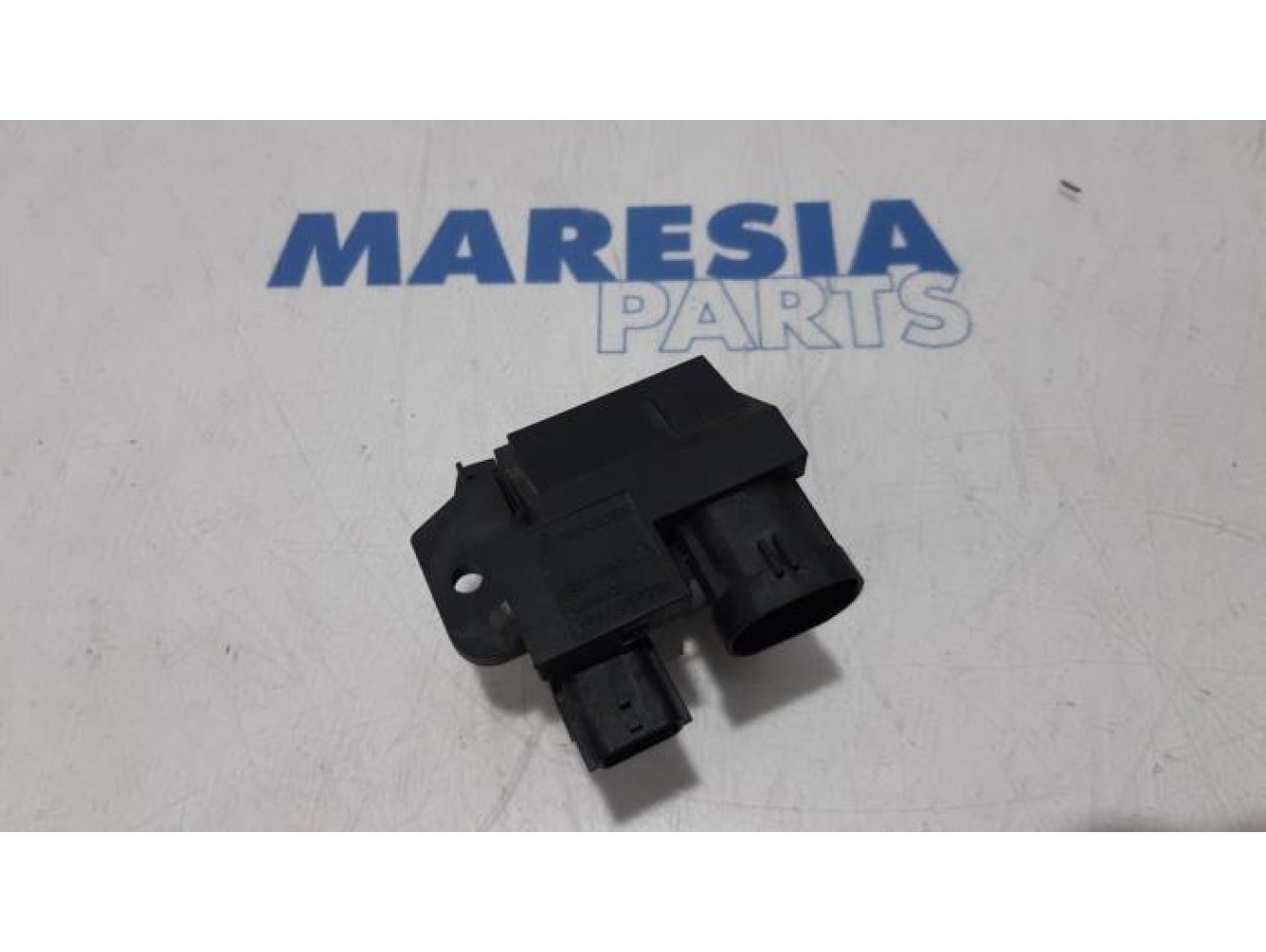 Renault - Clio - Cooling fan resistor