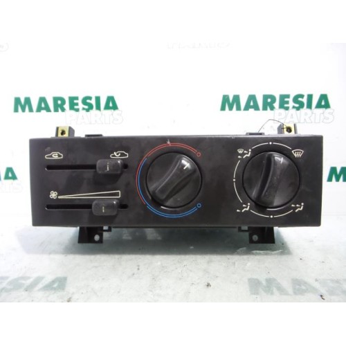Peugeot - 406 - Panneau de commandes chauffage